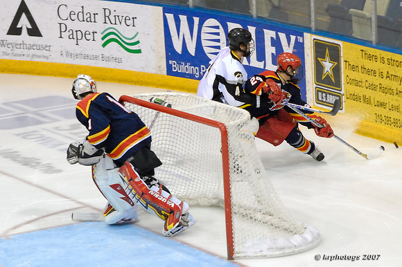 Iowa - Iowa State Hockey Action