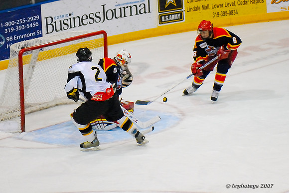 Iowa - Iowa State Hockey Action
