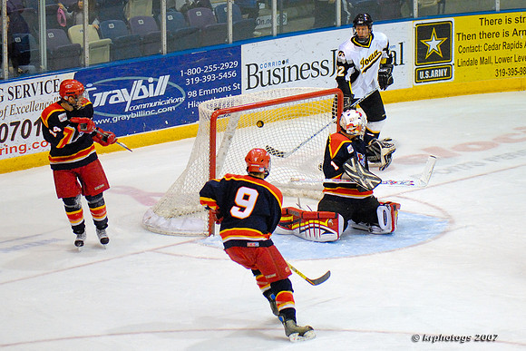 Iowa - Iowa State Hockey Action