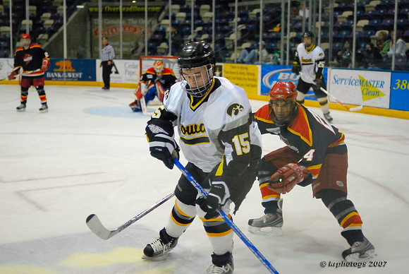 Iowa - Iowa State Hockey Action