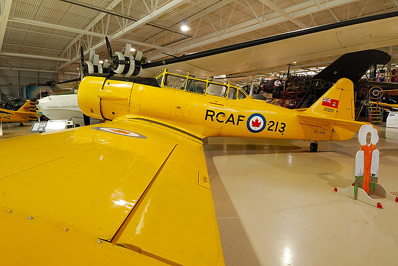 NORTH AMERICAN HARVARD IV