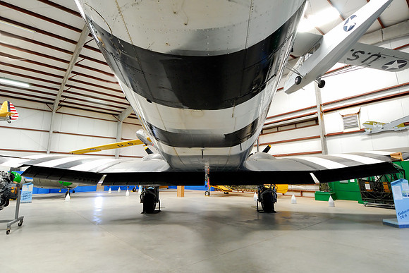 DOUGLAS C-47 SKYTRAIN
