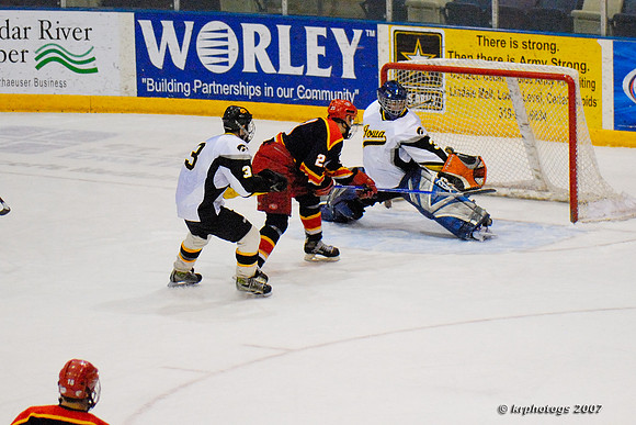 Iowa - Iowa State Hockey Action
