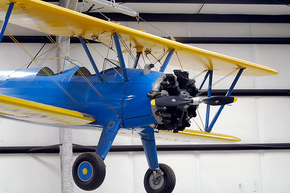 BOEING A75N1 (PT-17) STEARMAN KADET